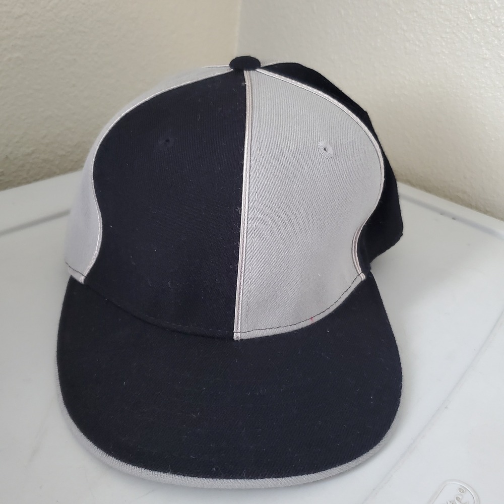 The Cap Mens Black Grey Colorblock Flat Brim Baseball Hat Six Panel Streetwear